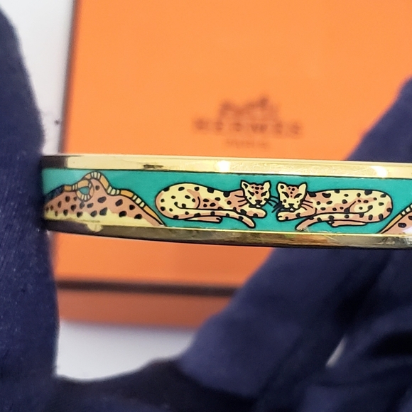 Authentic Hermes Bangle with box - Picture 2 of 4